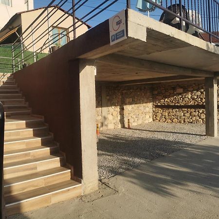 Gopo Guesthouse Elshani ภายนอก รูปภาพ