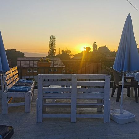 Gopo Guesthouse Elshani ภายนอก รูปภาพ
