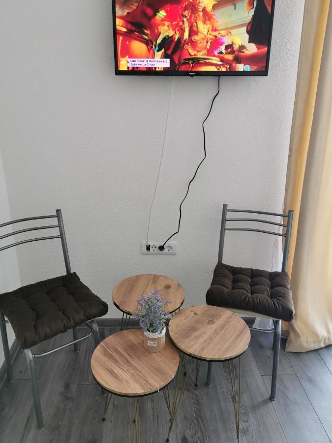 Gopo Guesthouse Elshani ภายนอก รูปภาพ