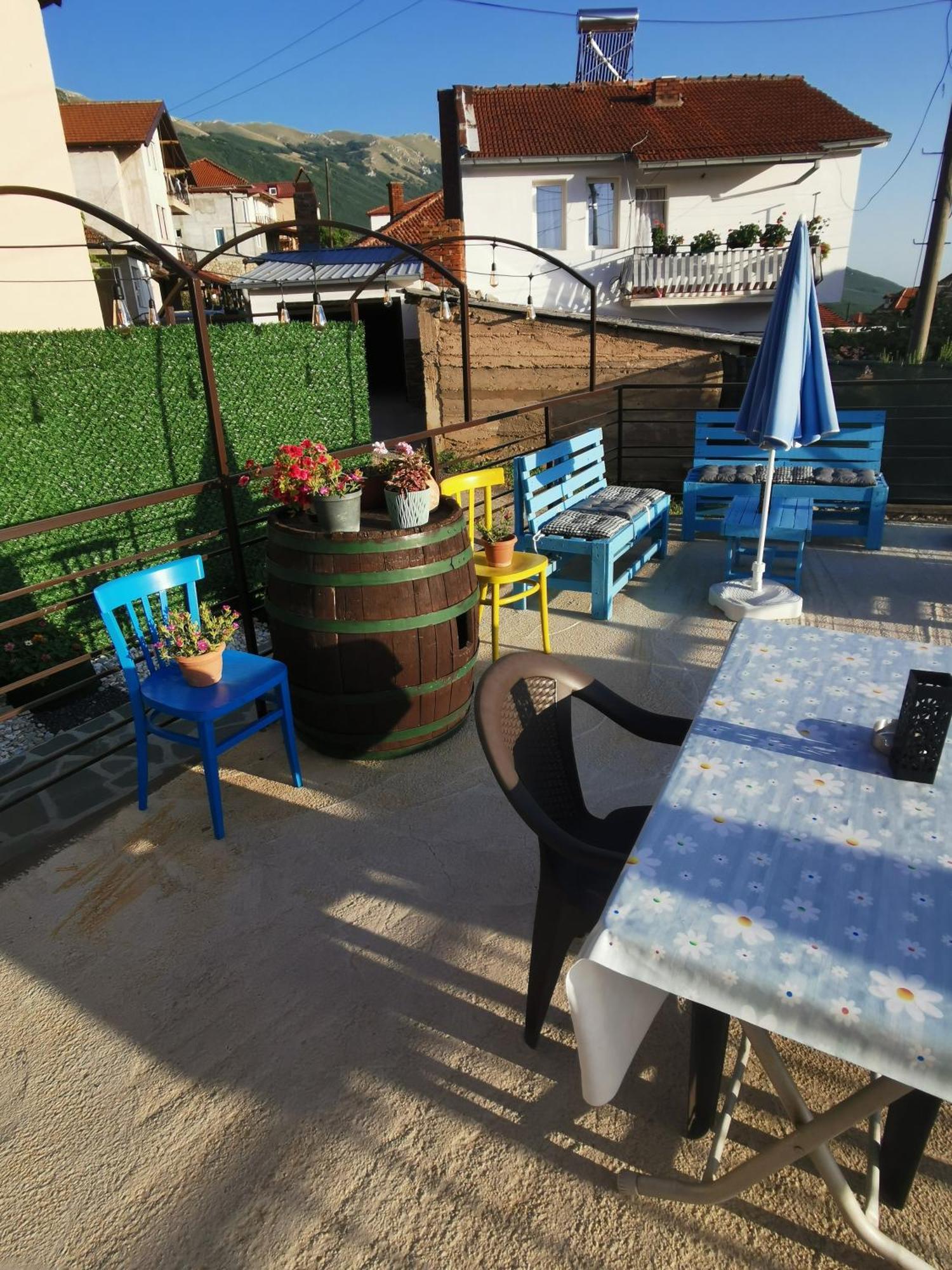 Gopo Guesthouse Elshani ภายนอก รูปภาพ