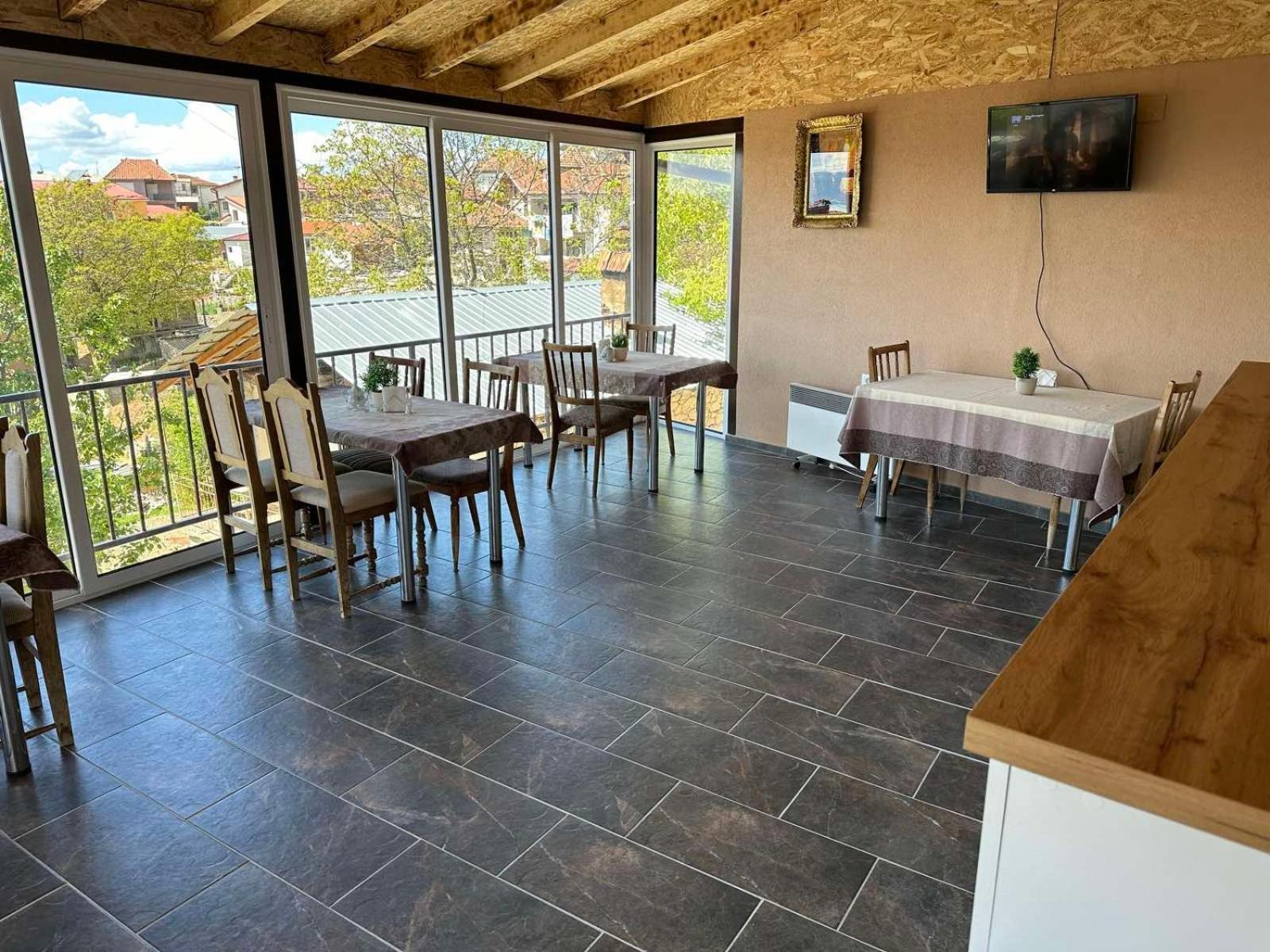 Gopo Guesthouse Elshani ภายนอก รูปภาพ